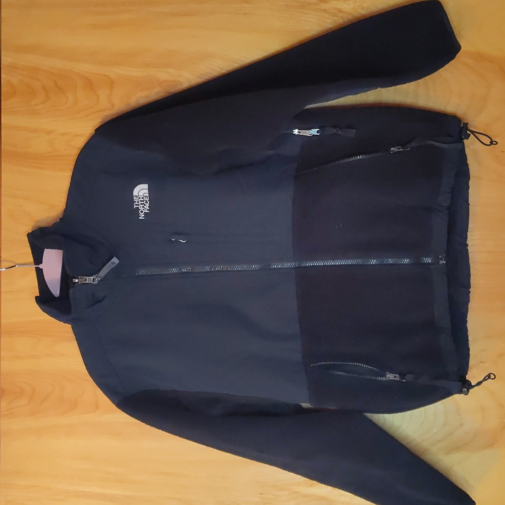 Black North Face Denali jacket